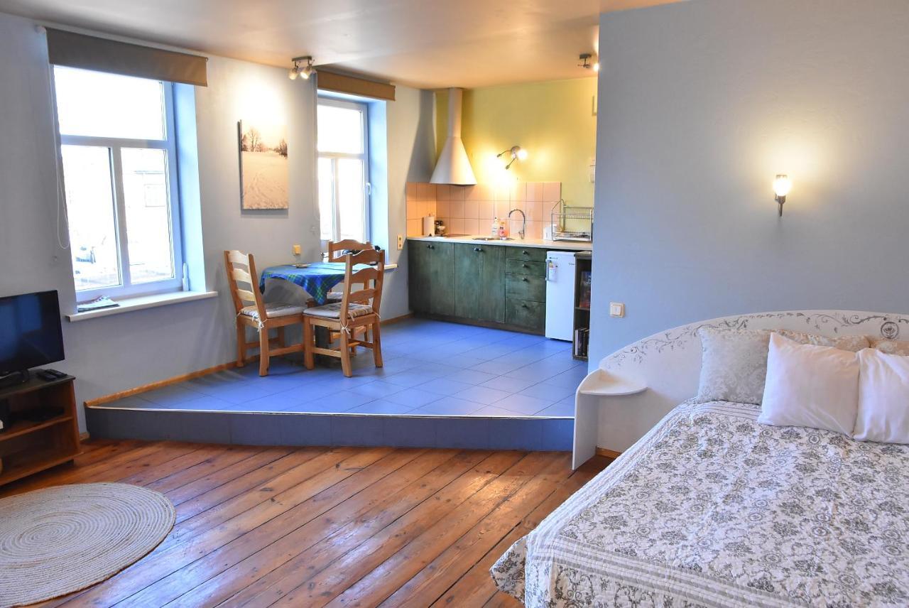 Uliha Apartamenti Liepaja Ngoại thất bức ảnh