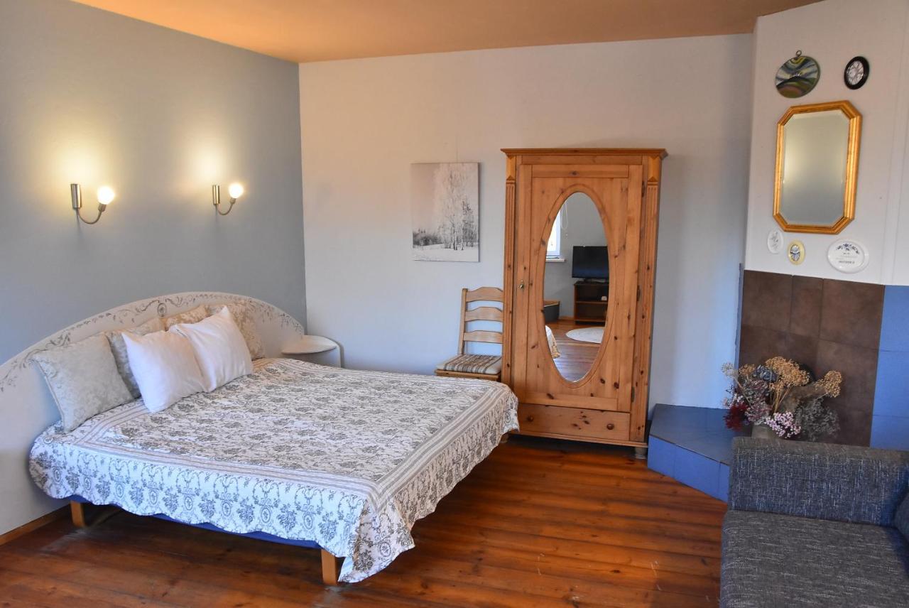 Uliha Apartamenti Liepaja Ngoại thất bức ảnh