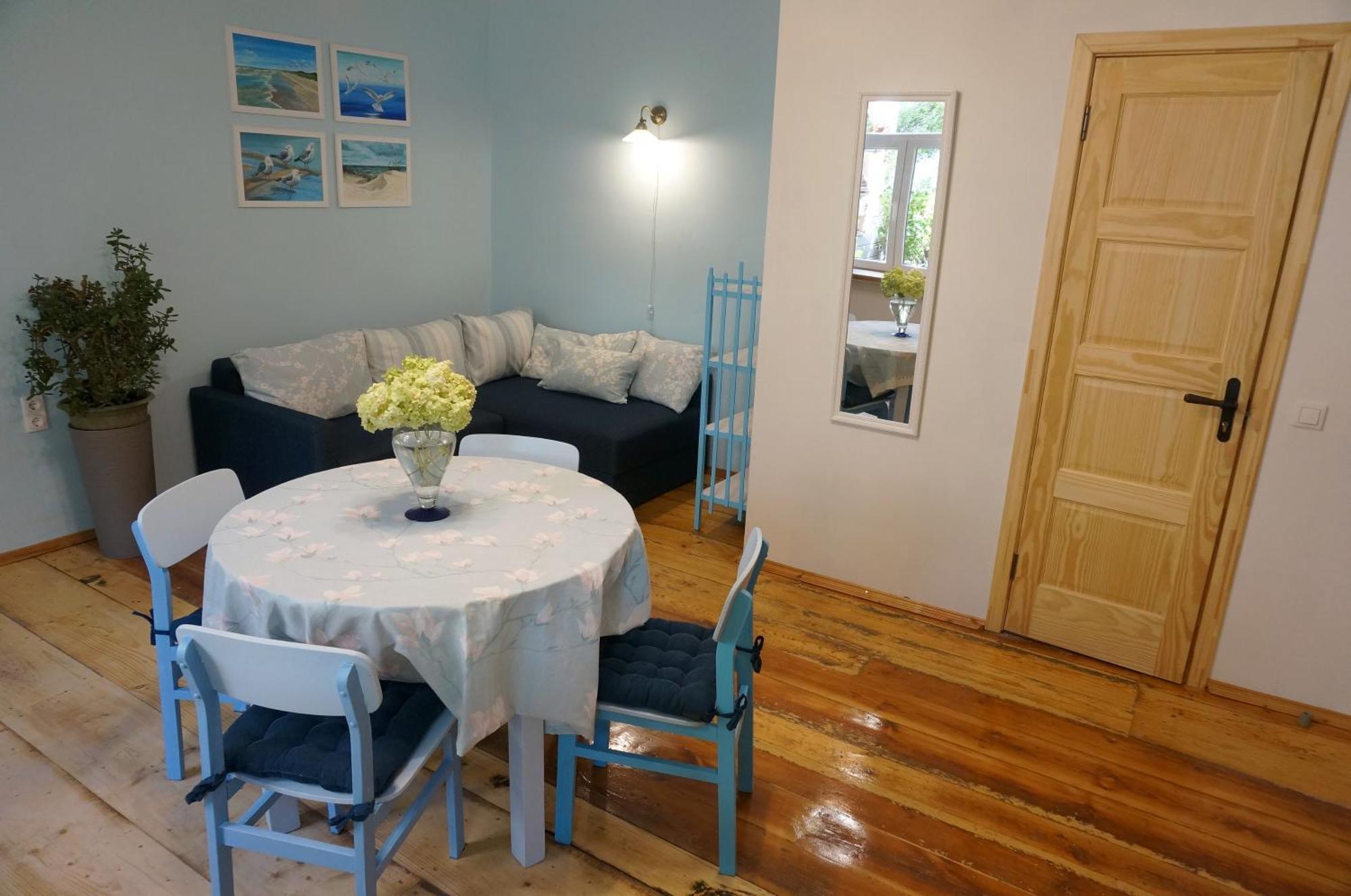 Uliha Apartamenti Liepaja Ngoại thất bức ảnh